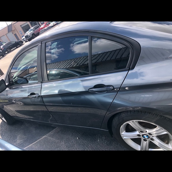 2013 3 series BMW 320i main image 4